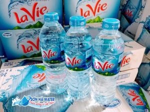 thùng nước khoáng Lavie 500ml